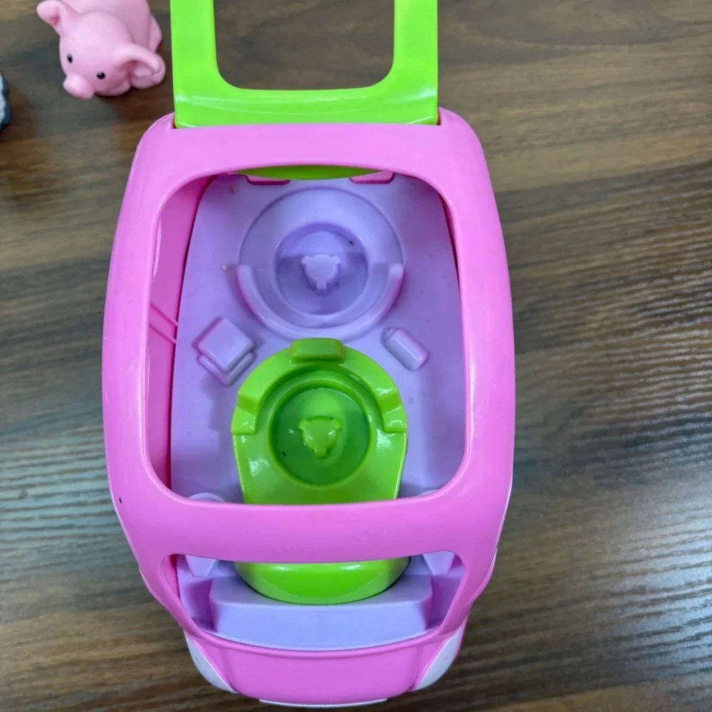 Fisher Price Little People Pink All Around Car,‎ Beauty and the Beast Qty 5 2013